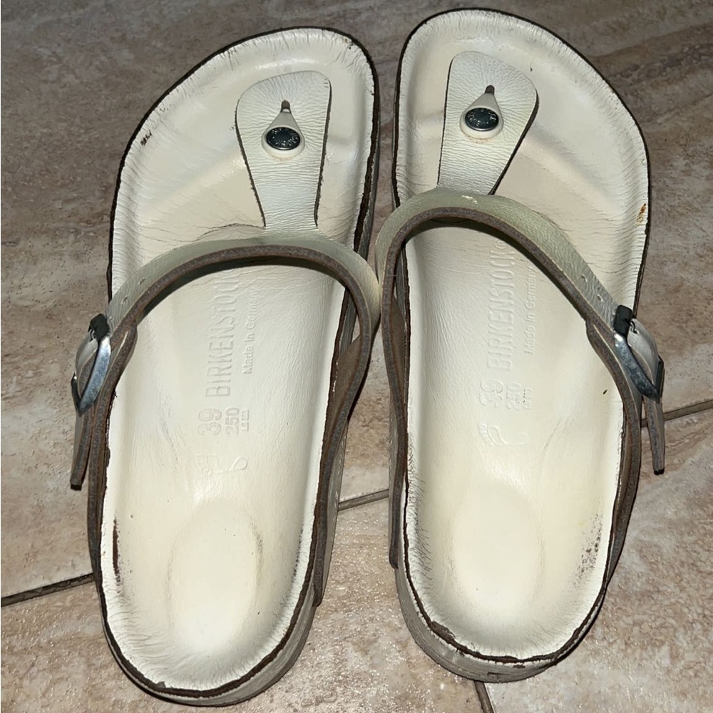 Women’s Gizeh Birkenstock Sandals